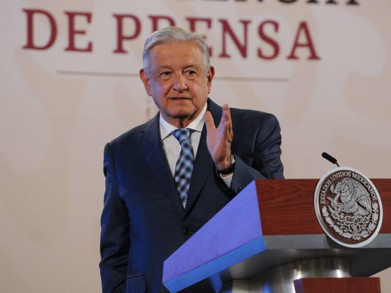 CIUDAD DE MÉXICO, 15ABRIL2024. - Andrés Manuel López Obrador, presidente de México, encabeza la conferencia mañanera de este lunes en Palacio Nacional. FOTO: DANIEL AUGUSTO /CUARTOSCURO.COM