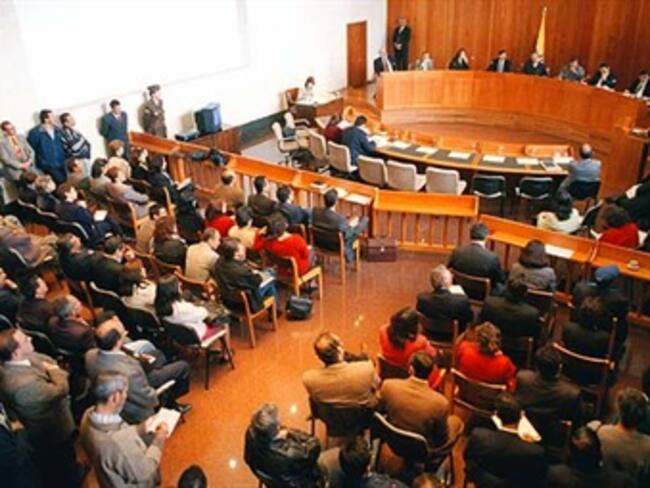 Analiza juez dos demandas en EUA contra ley SB 1070