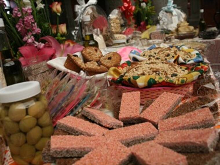 Feria de la Alegría y el Olivo. Rosa Mendoza, tesorera del patronato. 19/01/13