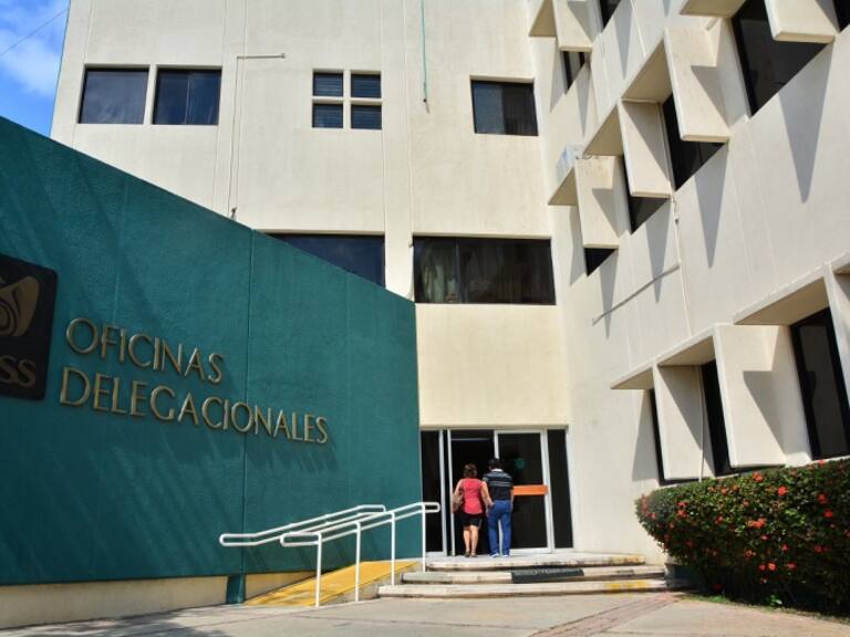 “Red de empresas familiar falsificó registros sanitarios al IMSS”: Ernesto Aroche