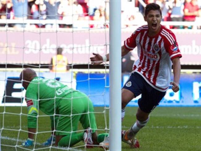 Ángel Zaldivar reconoce a Omar Bravo como un ejemplo a seguir