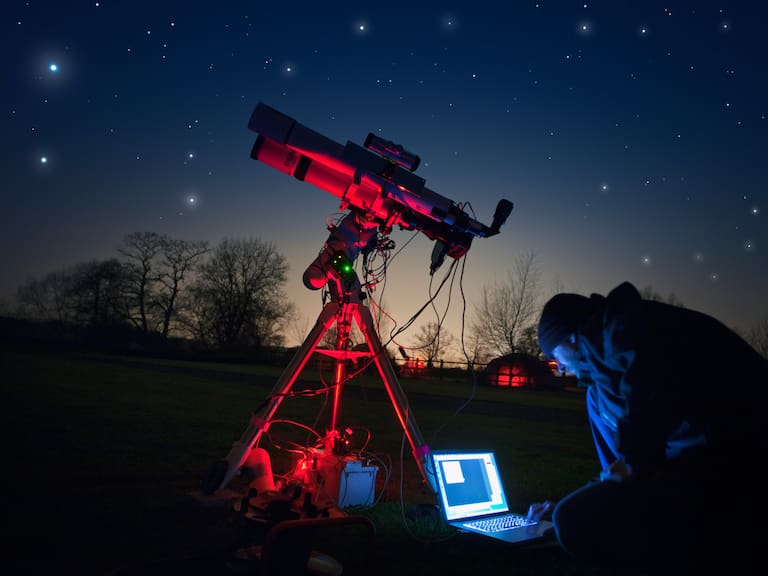 Mx - La lluvia de estrellas perseidas.