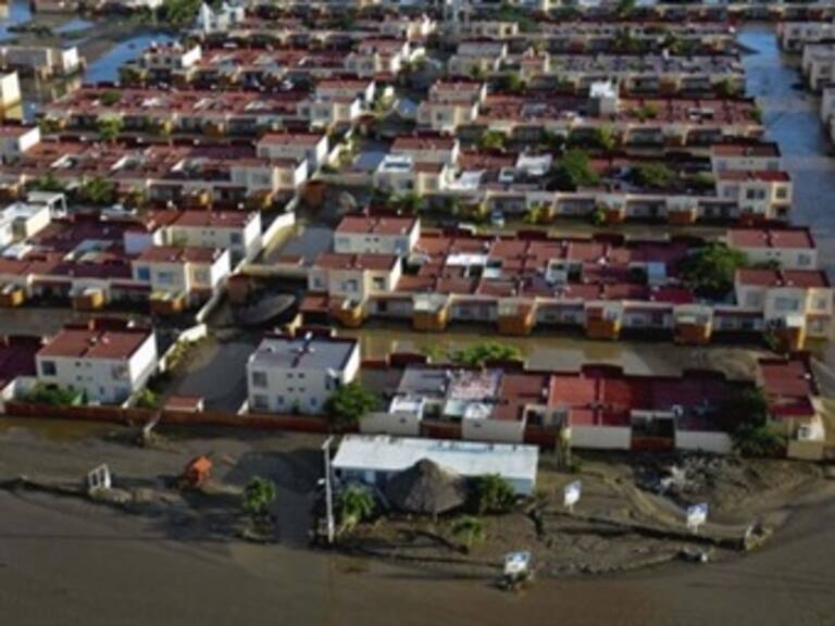 Suman 110 muertos por lluvias