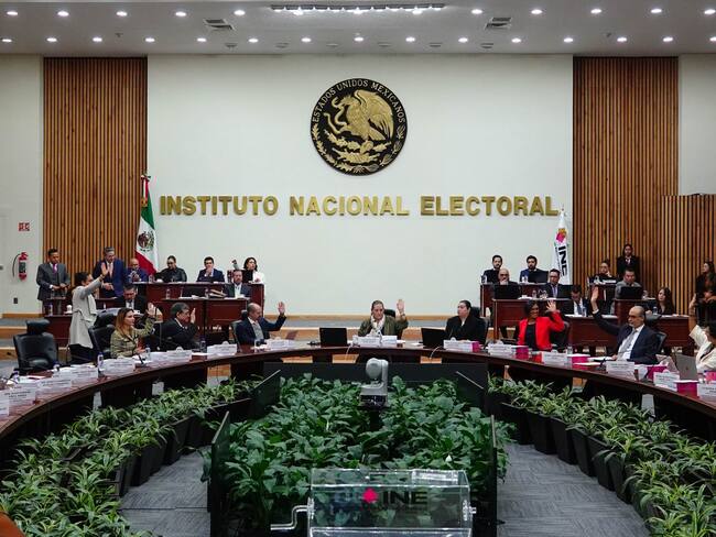 INE y autoridades federales impulsan protocolo de seguridad para candidatos