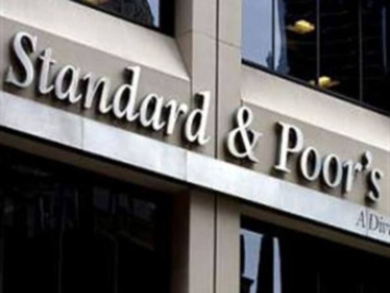 Asigna S&P calificación AAA a emisiones de Pemex
