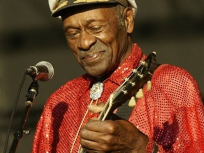 Chuck Berry regresa a casa tras percance en show