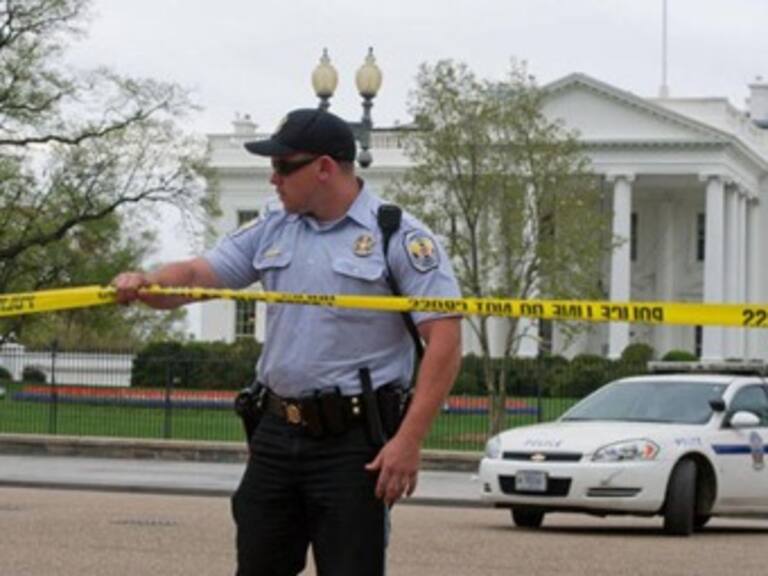 Aumentan seguridad en capital estadunidense tras explosiones en Boston
