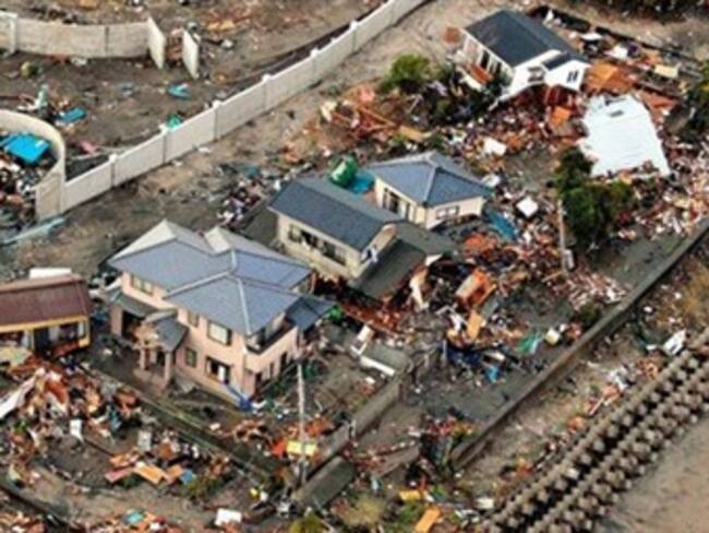 Confirma Policía japonesa mil 597 muertos por sismo