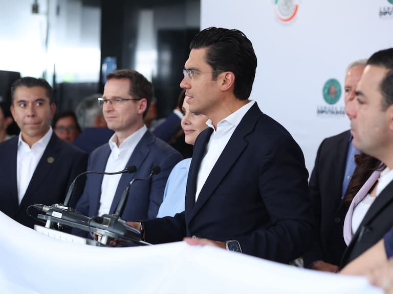 El dirigente nacional del PAN, Jorge Romero Herrera, dio a conocer que su partido impulsará una serie de reformas para garantizar el derecho de réplica frente al Gobierno Federal.