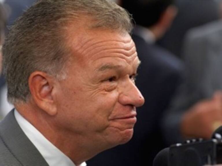 Giran dos órdenes de aprehensión en contra de Granier