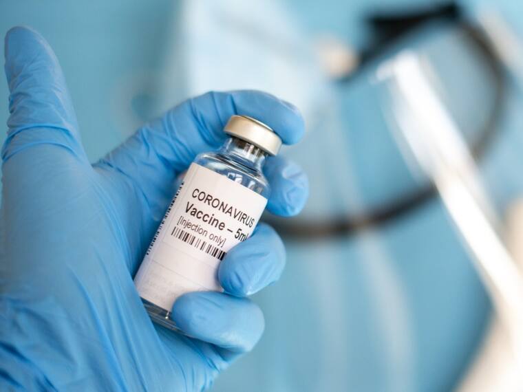 Entre riesgos por rebrotes, avanza aplicación de vacuna en Madrid