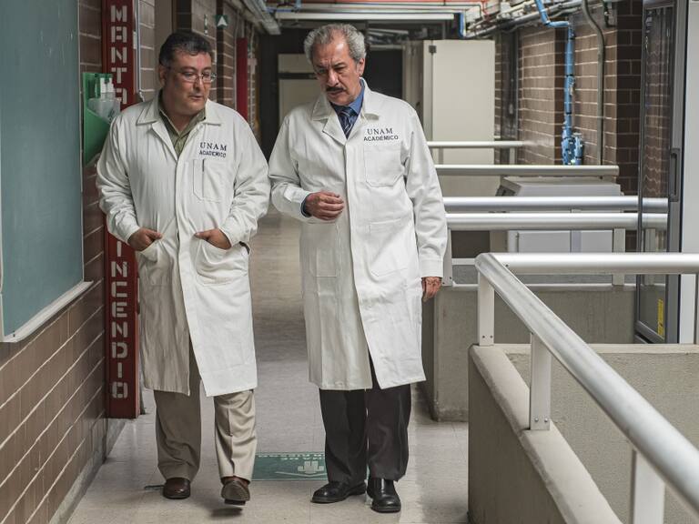 Científicos de la UNAM logran patente para curar hígado de personas con VIH