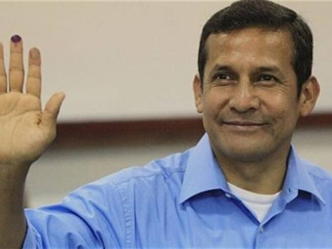 Anuncian reunión entre presidentes de Perú y México en Rusia