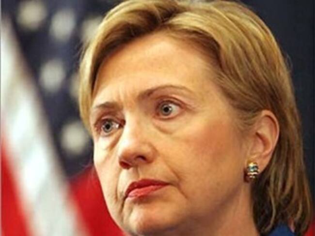 Condena Hillary Clinton atentado durante desfile militar en Irán