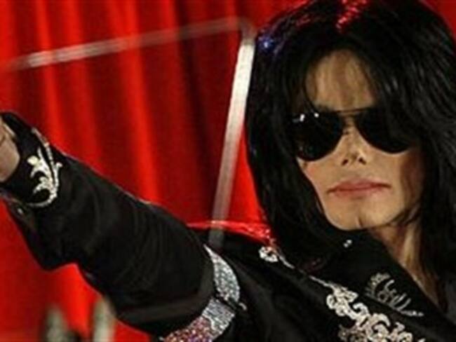 Evalúa familia Jackson tributos en el mundo