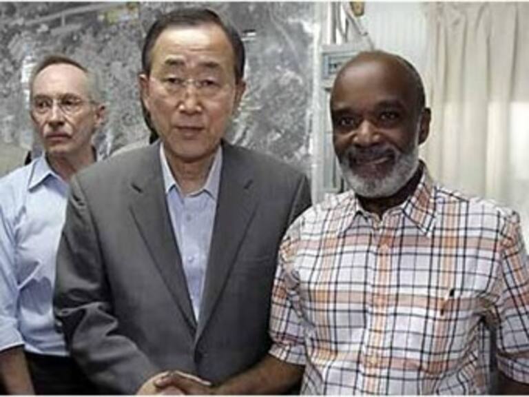Ban Ki-moon acude a Haití para mostrar su solidaridad