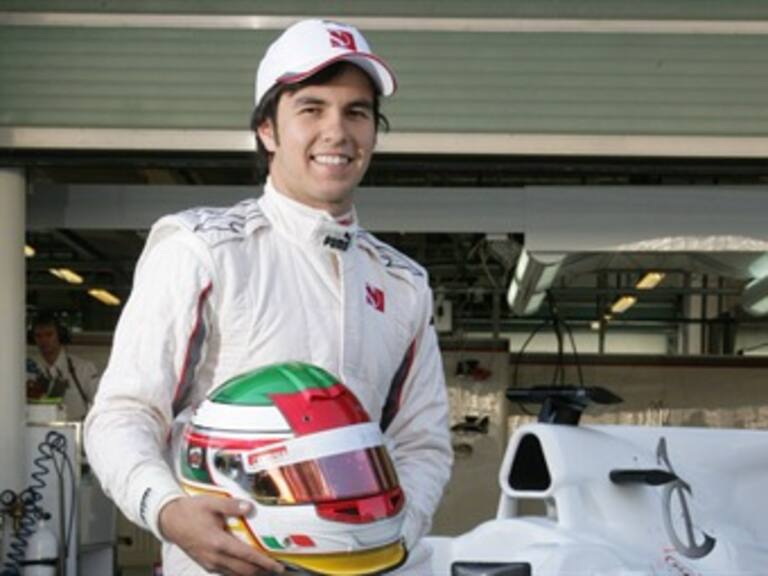 Dedicará ‘Checo’ Pérez carrera del Gran Premio de Singapur a México