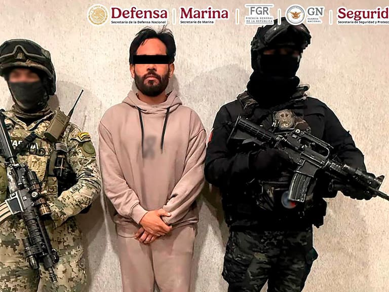 La FGR lo acusa de probable participación en delitos graves como acopio y portación de armas de fuego de uso exclusivo del Ejército