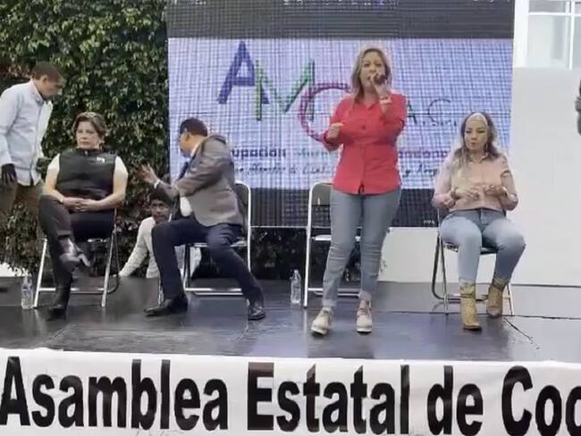 Desbandada en Morena; mil comités de la 4T renuncian y se van al Frente Amplio