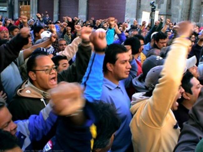 Bloquean manifestantes Canal de Miramontes