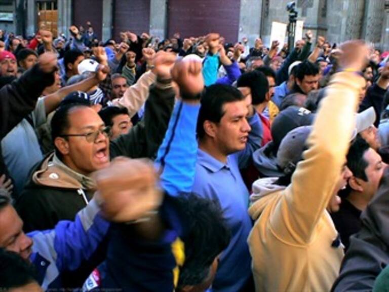 Bloquean manifestantes Canal de Miramontes