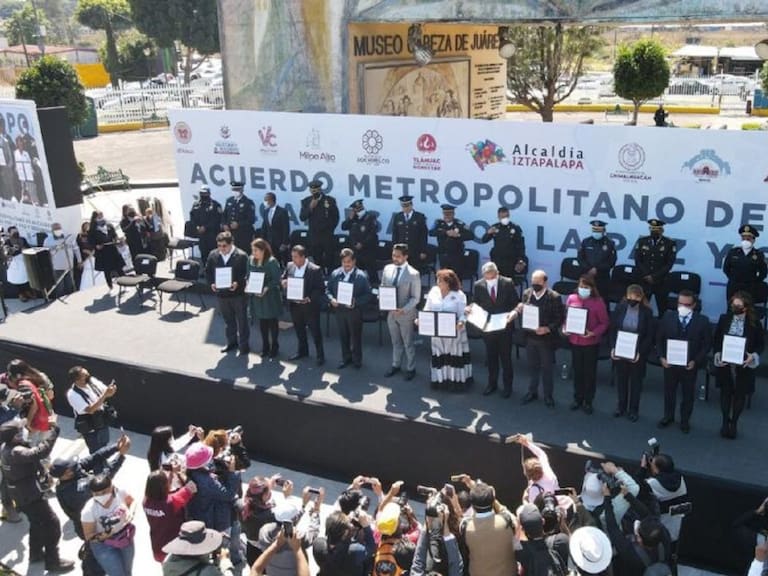 Alcaldes y presidentes municipales de Morena firman acuerdo de seguridad