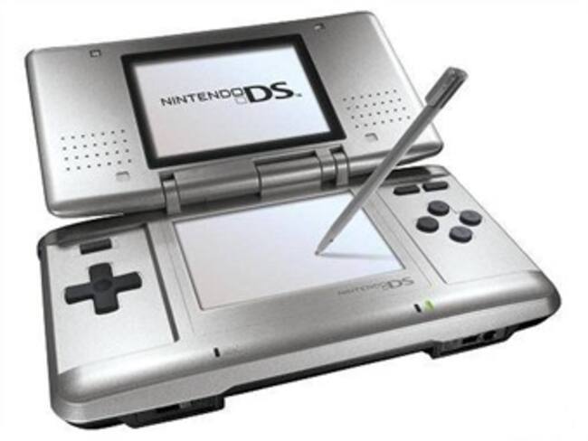 Vende Nintendo 100 millones de consolas DS en todo el mundo