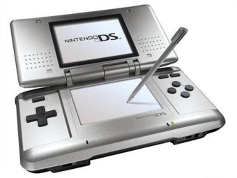 Vende Nintendo 100 millones de consolas DS en todo el mundo
