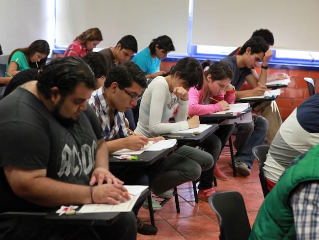 Aplicará UdeG examen de admisión este sábado