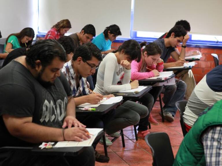 Aplicará UdeG examen de admisión este sábado