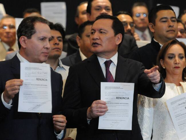 Senadores del PRI se bajaron porque no llegarían a la presidencia