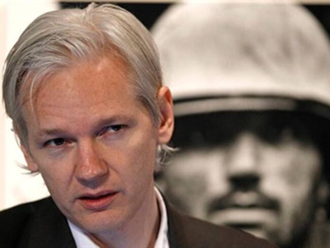 Interpol emite orden de arresto contra fundador de Wikileaks