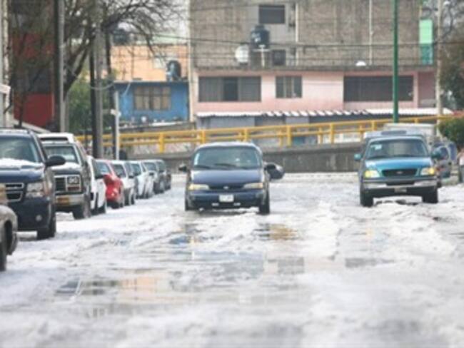 Enrique Azpra Romero,miembro del Centro de Ciencias de la Atmósfera de la UNAM/entrevista