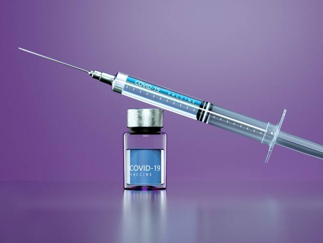 Venta de vacunas falsas contra COVID-19 es un riesgo para la salud: