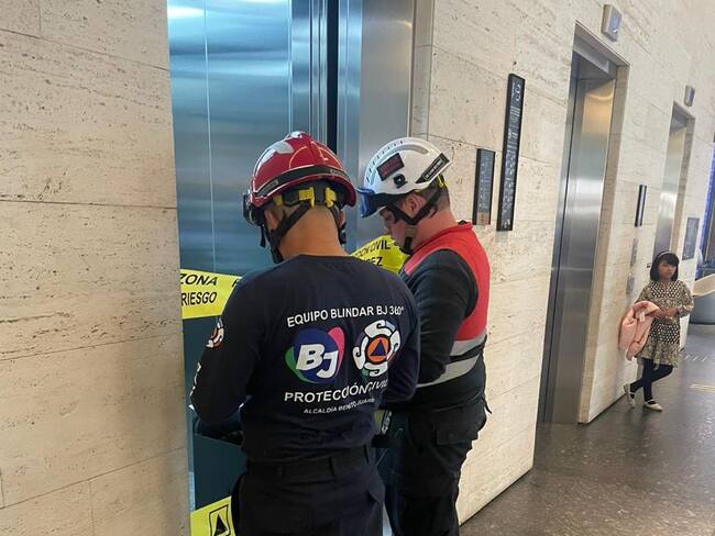 Se desploma elevador en Plaza Mitikah