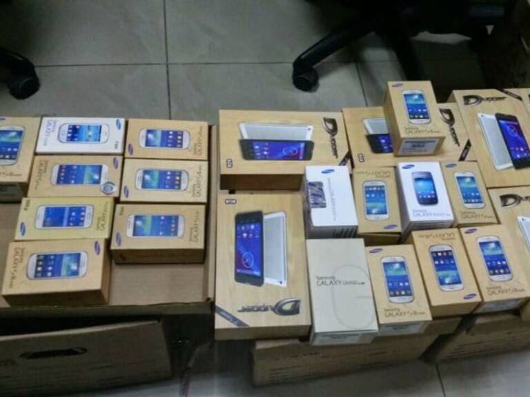 Recuperan cargamento de celulares robado en Tlaquepaque