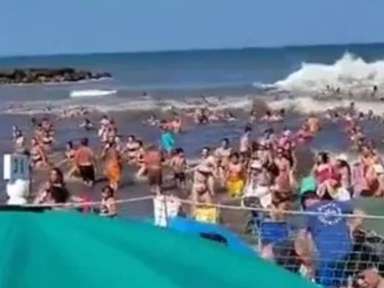 Especialistas advierten sobre riesgos del mar incluso en días sin tormenta visible.