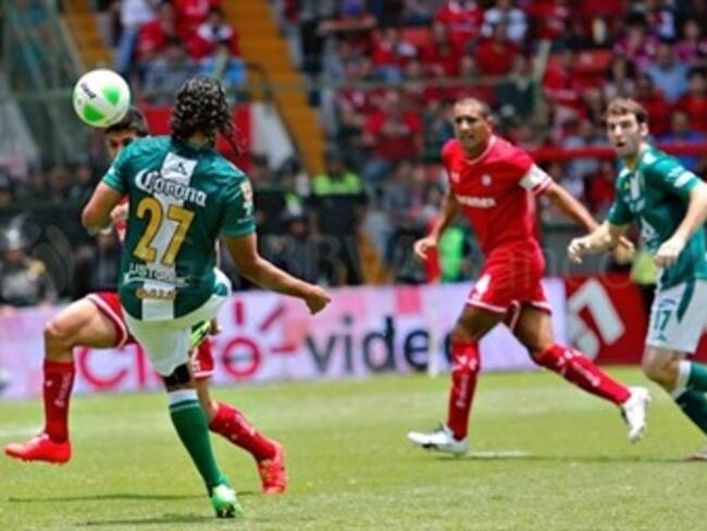 Consigue León bicampeonato al vencer a Pachuca