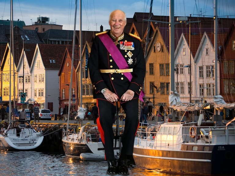 Mx - Hospitalizan de emergencia al Rey Harald de Noruega