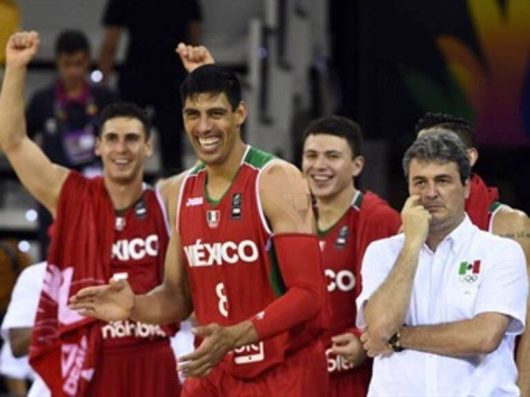 Ayón ya está en Madrid para fichar por el club blanco