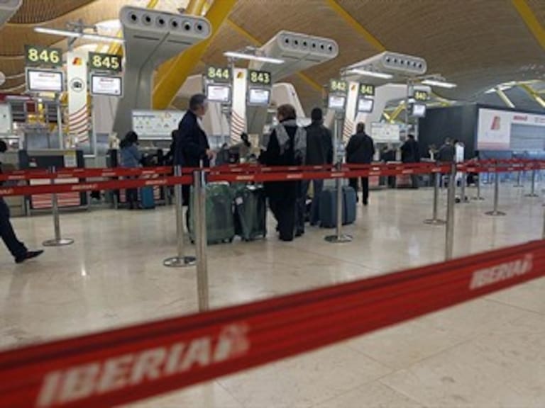 Transcurre con normalidad jornada de huelga de pilotos de Iberia
