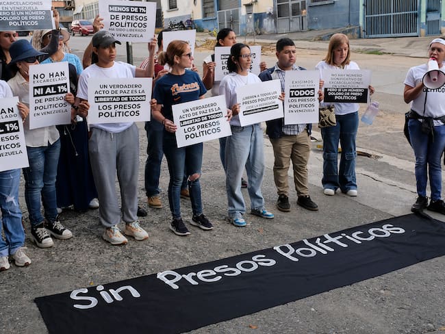 Venezuela libera 22 presos políticos, “ni siquiera el 1%” reclama Edmundo González