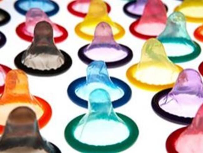 Ofrece NY condones gratuitos vía digital por celular