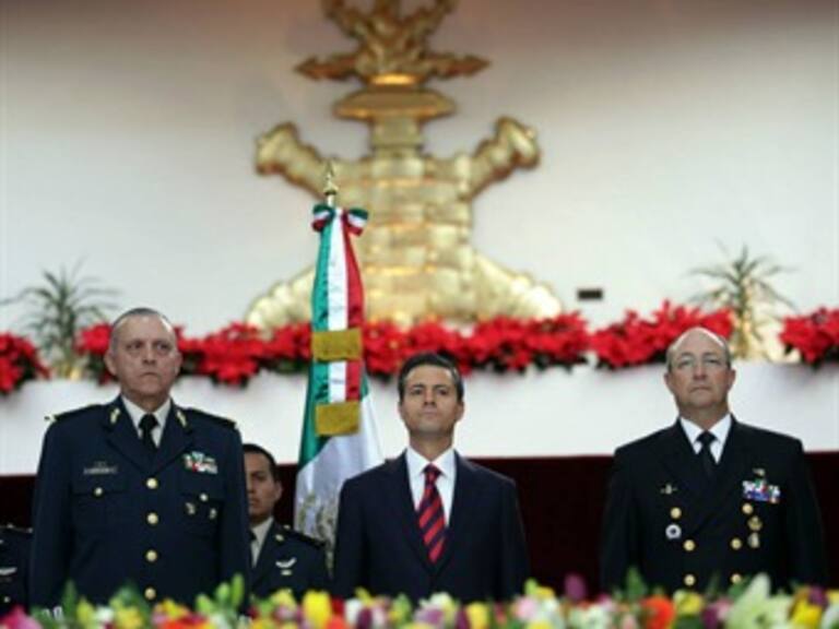 Se reúne EPN con integrantes de Fuerzas Armadas