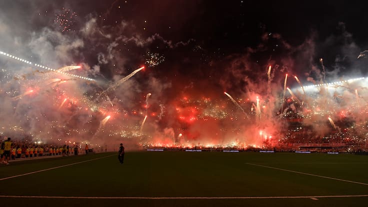 El Estadio Monumental de River Plate es clausurado tras uso de pirotecnia en semifinal contra Atlético Mineiro