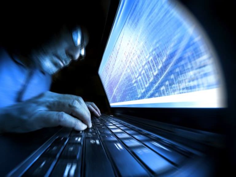 Roban hackers al menos 300 mdp a bancos mexicanos