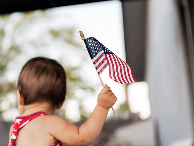 Demandan orden que elimina ciudadanía por derecho de nacimiento del presidente Trump