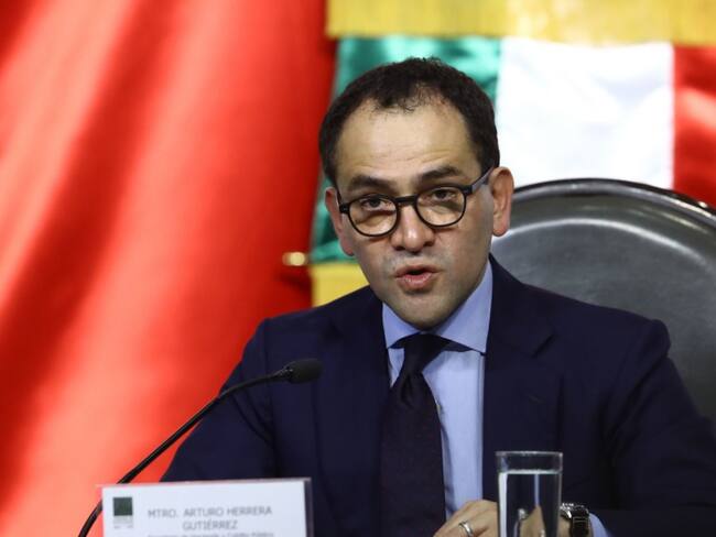 No hay espionaje y no es optimista el presupuesto 2021: Arturo Herrera