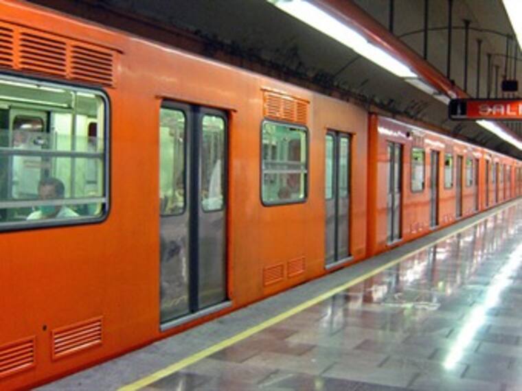 Cuenta tu aventura en el metro. Gabriela Loya, Gerente de Atención al Usuario del STCM. 02/04/13