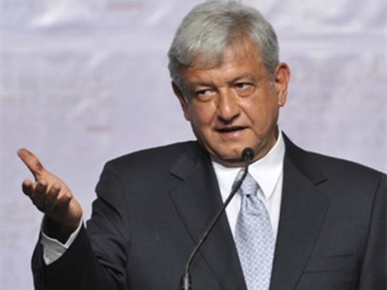 Da AMLO bienvenida a Mancera y cuestiona a Osorio Chong en Twitter